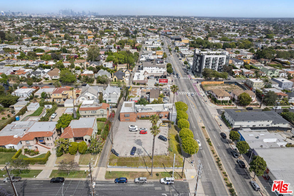 5615 W Pico Boulevard | Similar Property Thumbnail