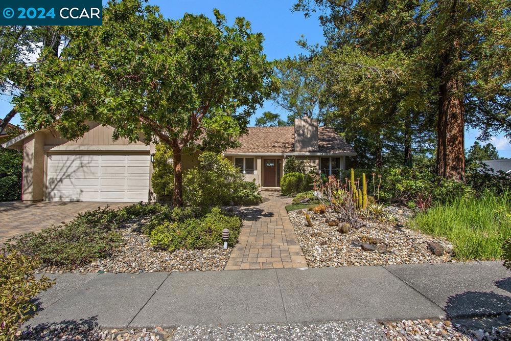 241 Macalvey Dr, Martinez, CA 94553