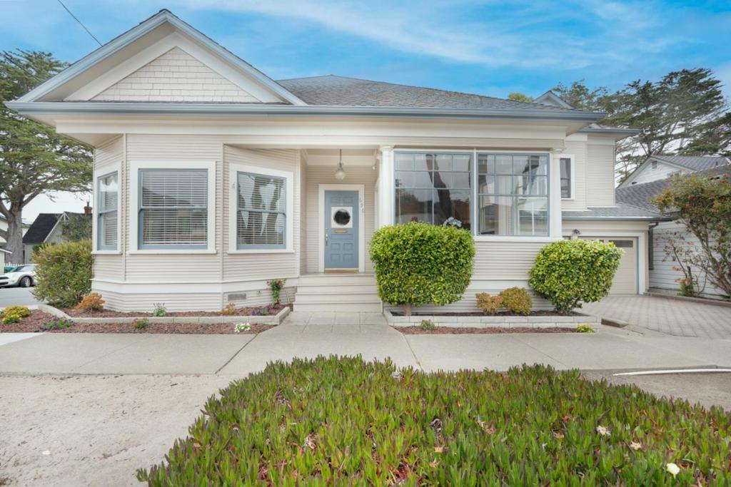 690 Pine Avenue, Pacific Grove, CA 93950