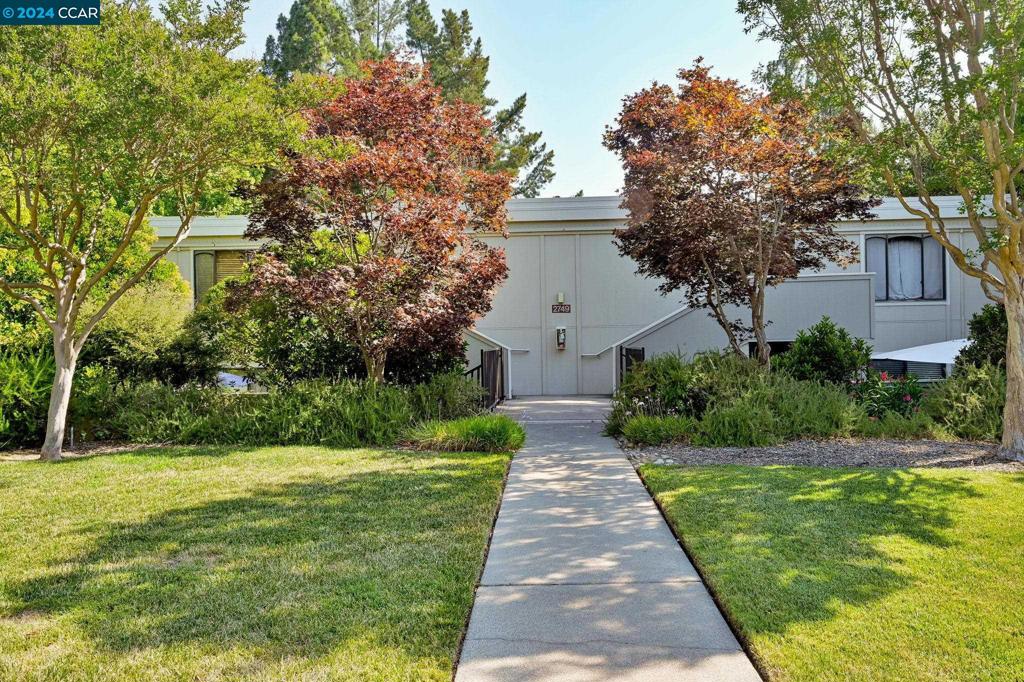 2749 Pine Knoll Dr , #1, Walnut Creek, CA 94595