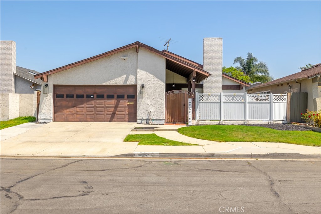 6537 Reefton Avenue, Cypress, CA 90630