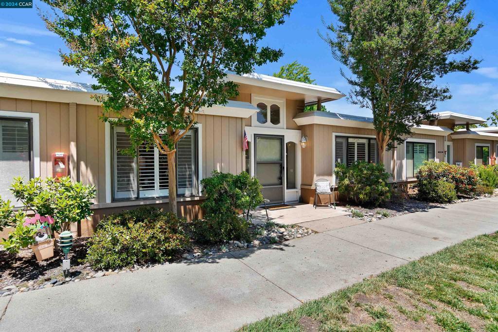 1131 Running Springs Rd , #6, Walnut Creek, CA 94595