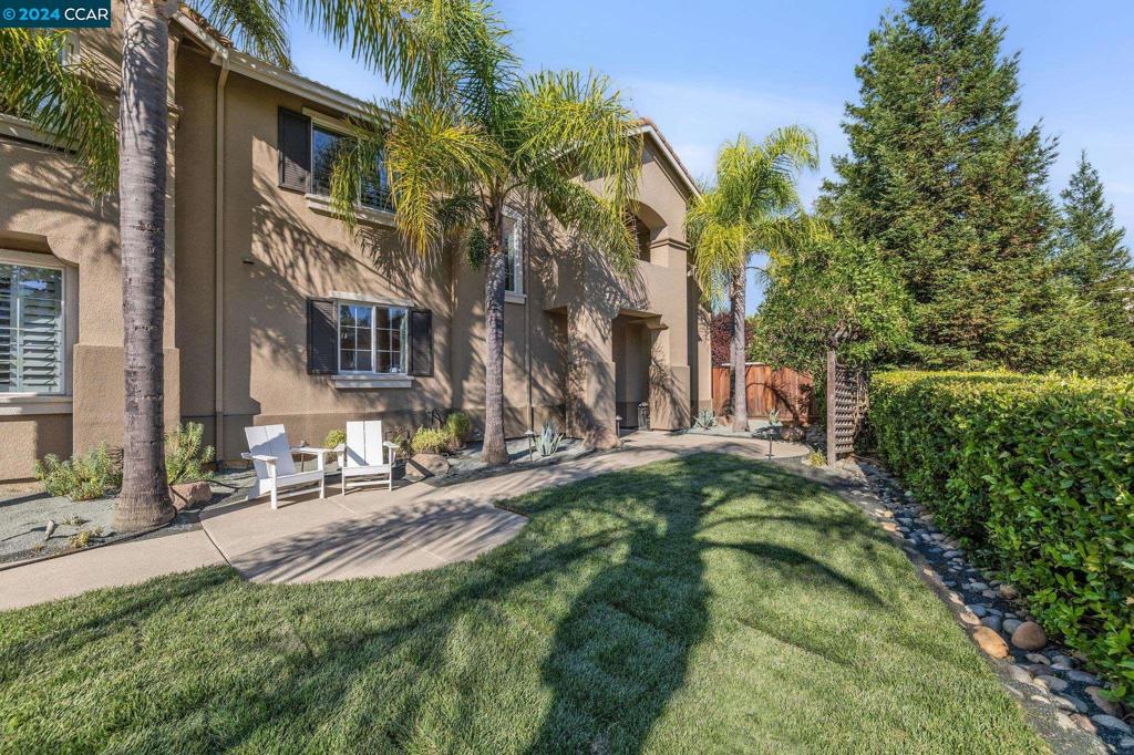 884 La Gonda Way, Danville, CA 94526