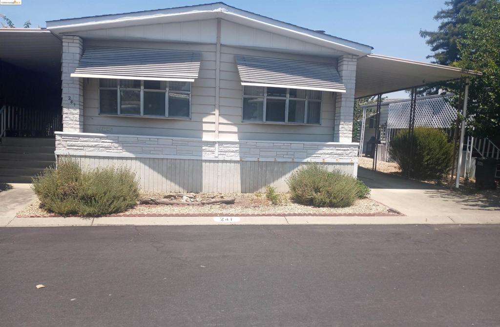 241 Aloha Way, Pittsburg, CA 94565