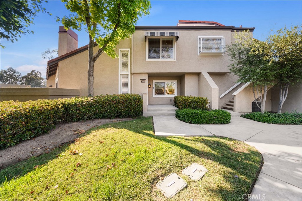 203 Stanford Court, #6, Irvine, CA 92612