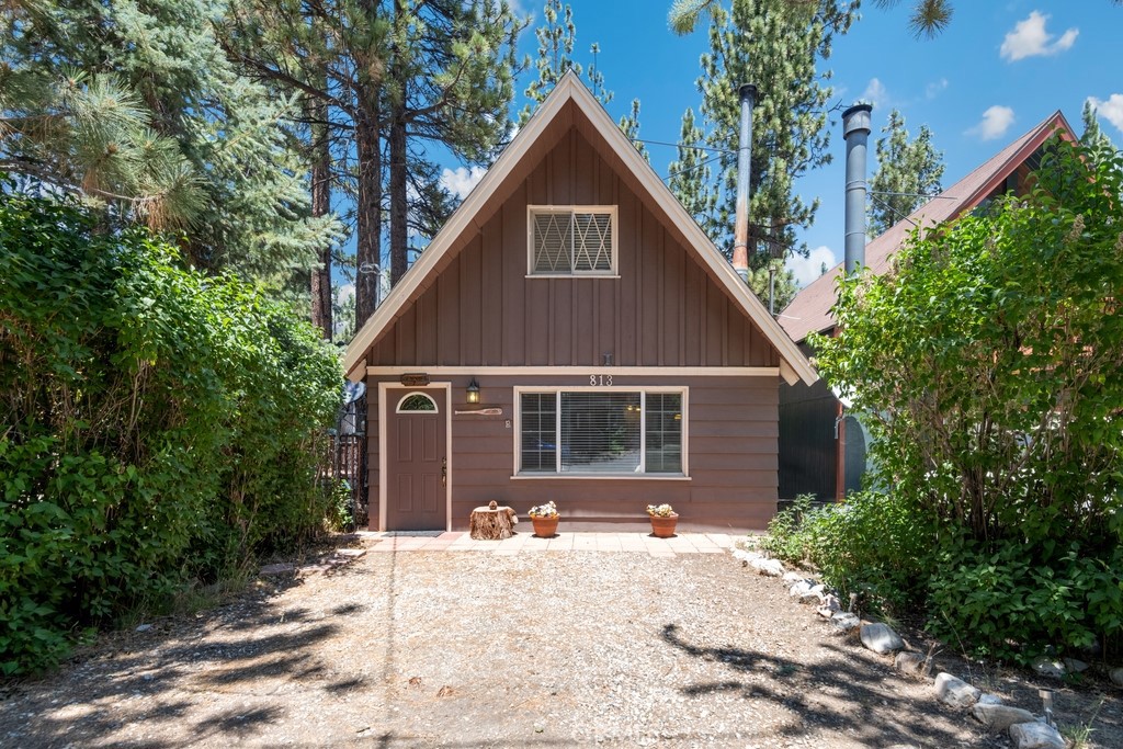 813 E Fairway Boulevard, Big Bear City, CA 92314