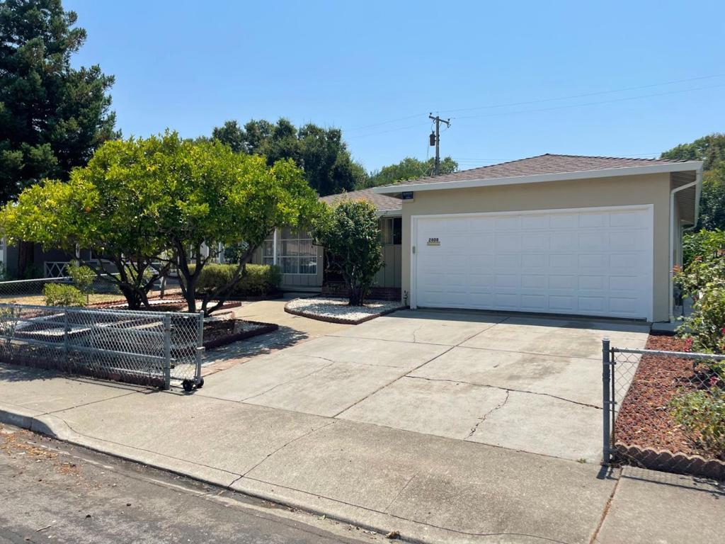 2808 Steinhart Court, Santa Clara, CA 95051