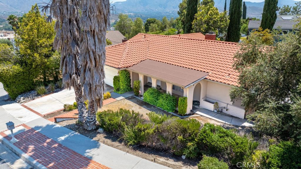 16528 Nearview Drive, Canyon Country, CA 91387