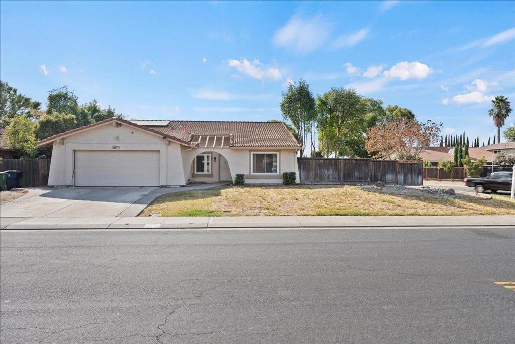 17156 Kestrel Court, Lathrop, CA 95330