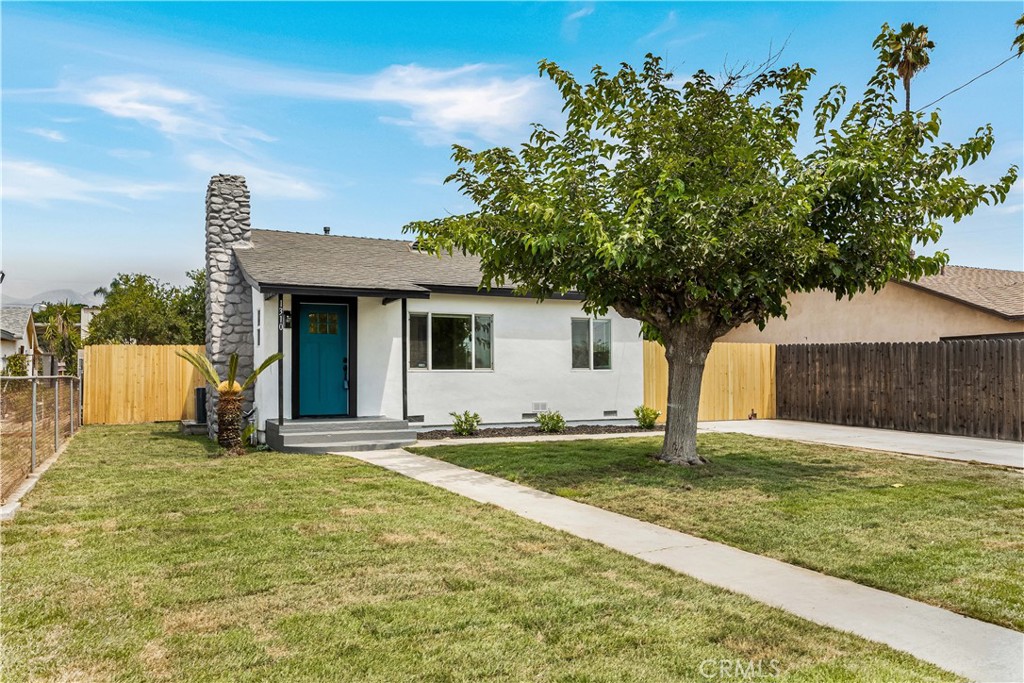 1310 Tourmaline Avenue, Mentone, CA 92359