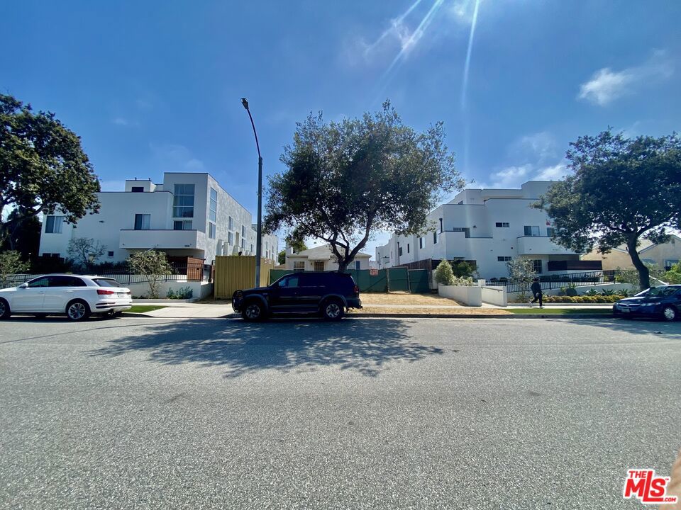 1902 Euclid Street, Santa Monica, CA 90404