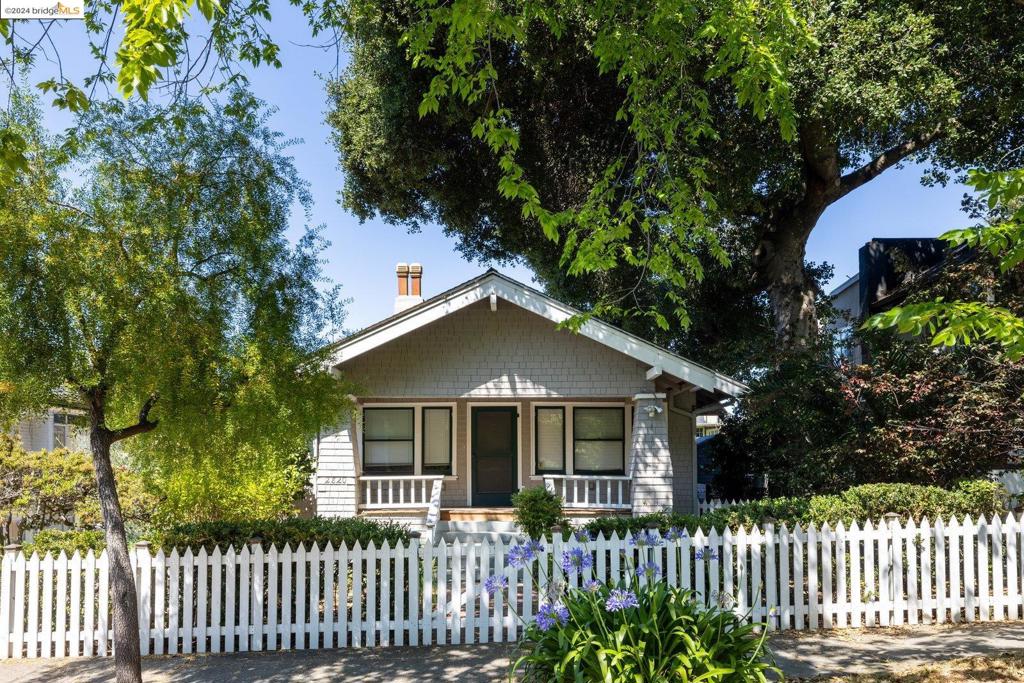 2818 Kelsey St, Berkeley, CA 94705