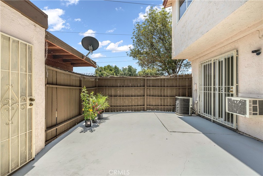 349 N Eucalyptus Avenue, #25, Rialto, CA 92376