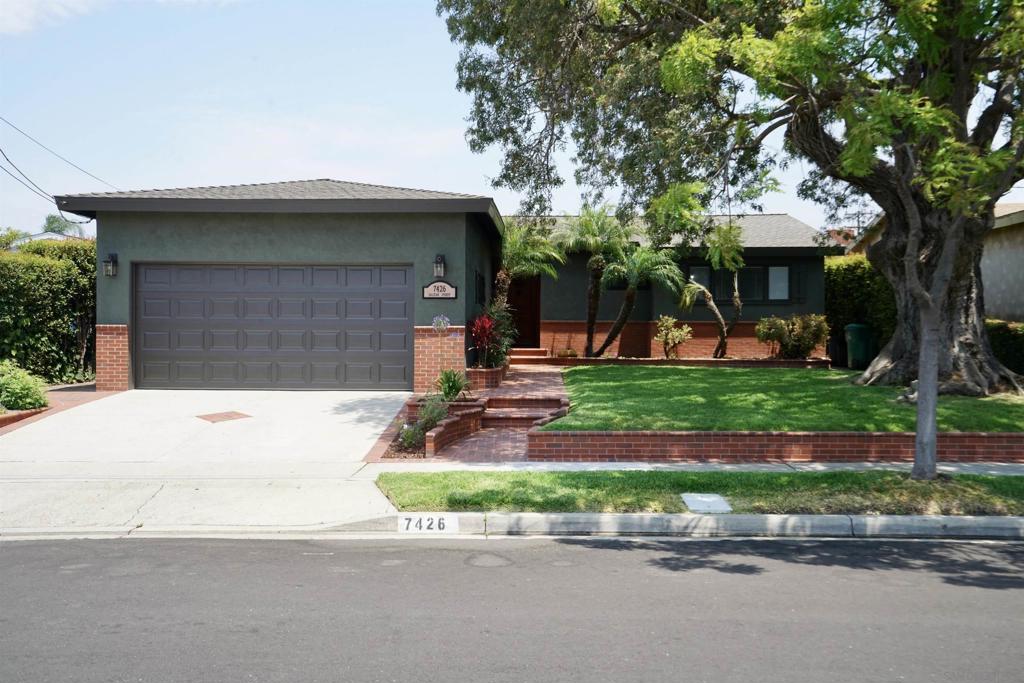 7426 Salizar St., San Diego, CA 92111