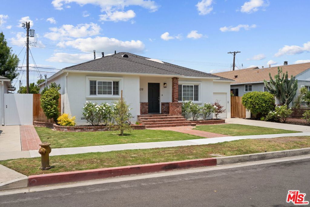 7819 Midfield Avenue, Los Angeles, CA 90045