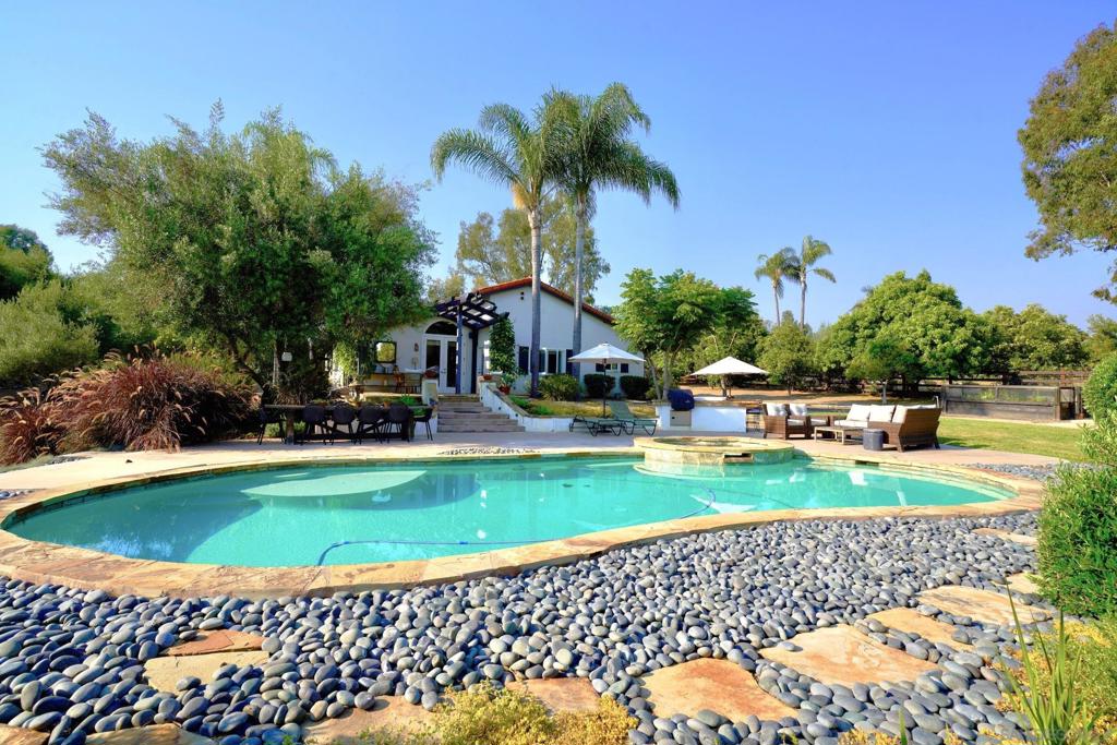 17543 Via Del Bravo, Rancho Santa Fe, CA 92067