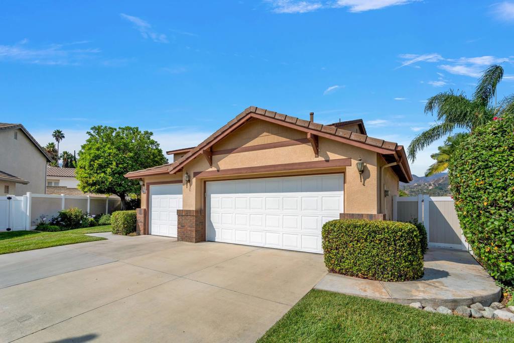 3080 Nightwind Cir, Corona, CA 92882