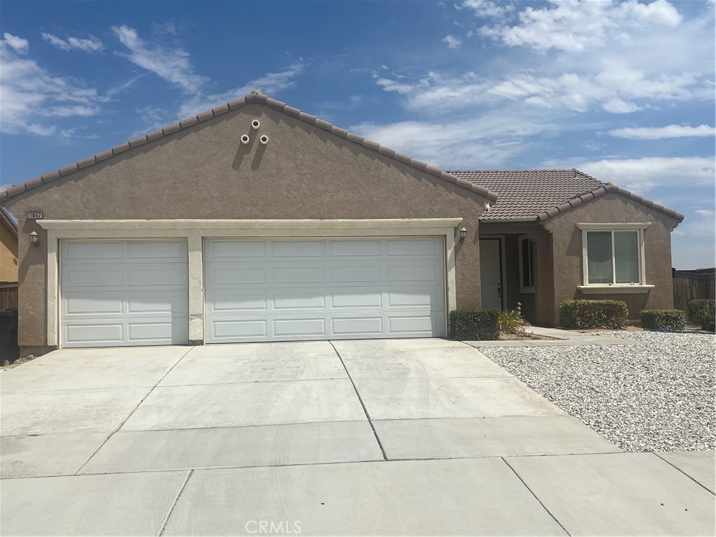 11652 Luna Road, Victorville, CA 92392