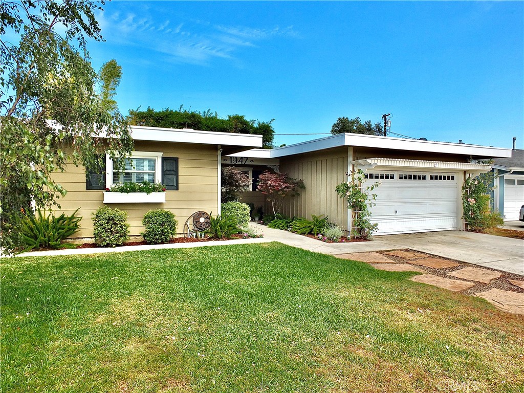 1947 Stevely Avenue, Long Beach, CA 90815