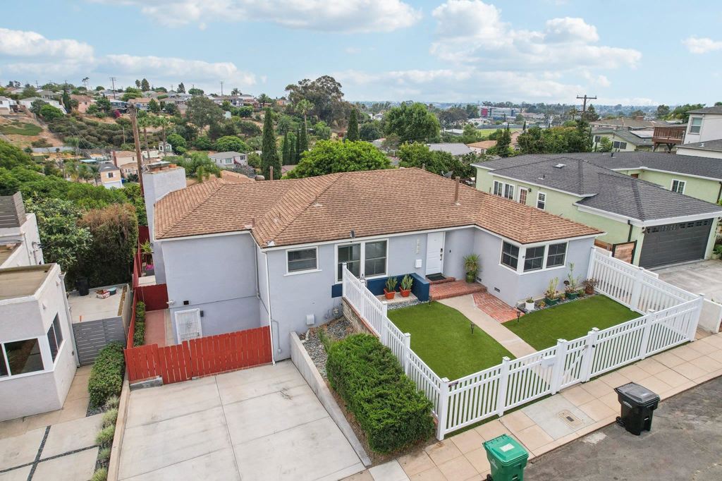 5865 Estelle Street, San Diego, CA 92115