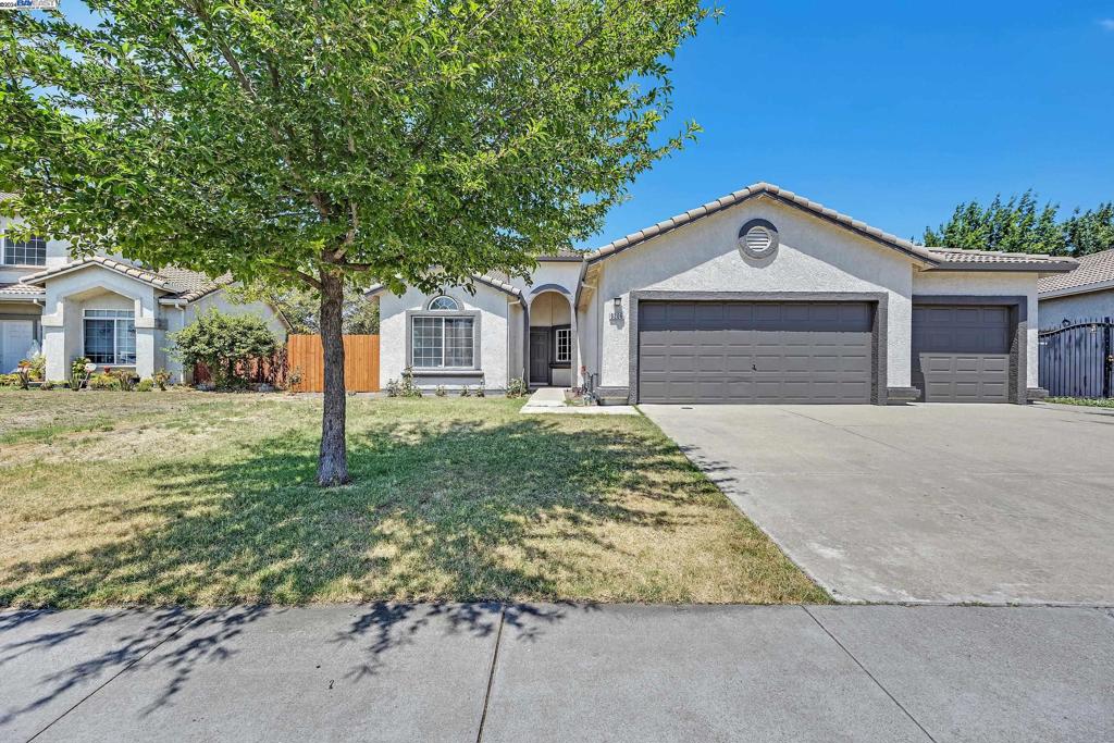 9206 Bridalveil Cir, Stockton, CA 95212