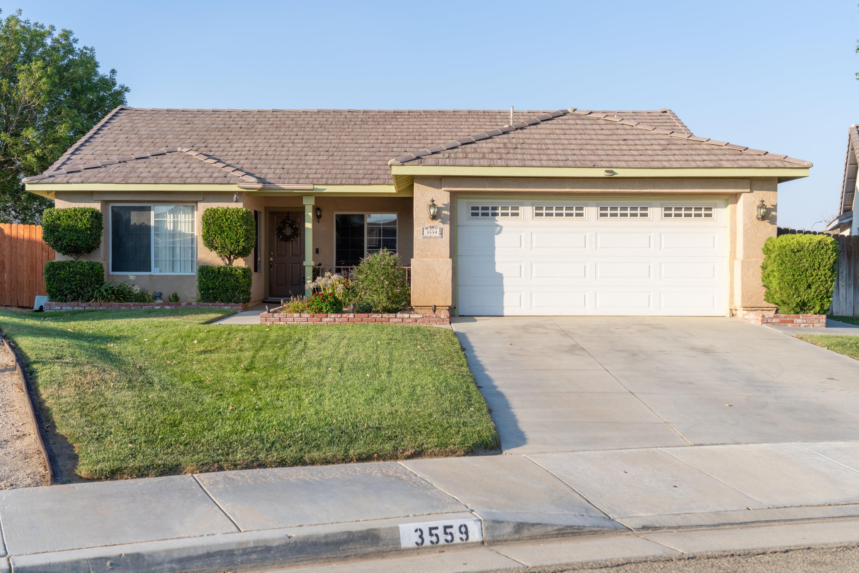 3559 Garnet Avenue, Rosamond, CA 93560