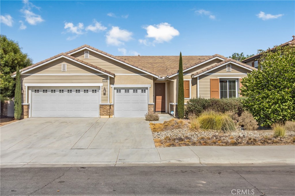 30194 Muirlands Drive, Menifee, CA 92584