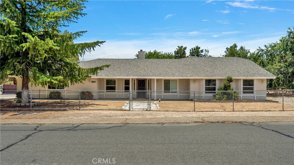 17995 Fairburn Street, Hesperia, CA 92345