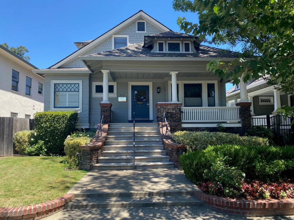 3015 O Street, Sacramento, CA 95816