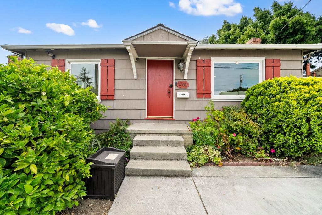 82 E Hillsdale Boulevard, San Mateo, CA 94403