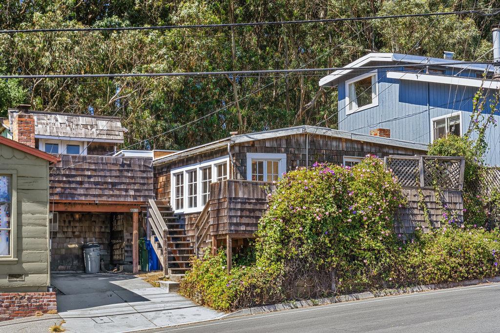 161 Eaton Street, Santa Cruz, CA 95062