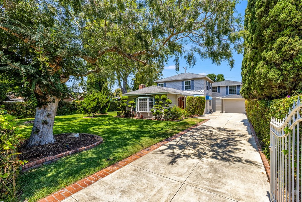 268 Flower Street, Costa Mesa, CA 92627