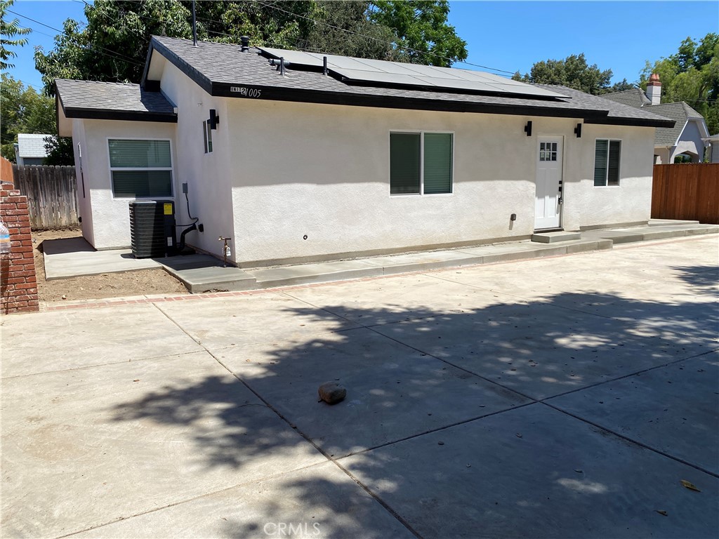 1005 E Colton Avenue, Redlands, CA 92374