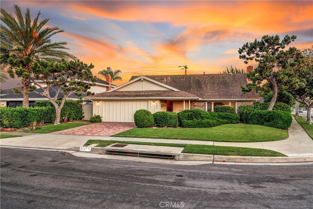 2027 Kornat Drive, Costa Mesa, CA 92626