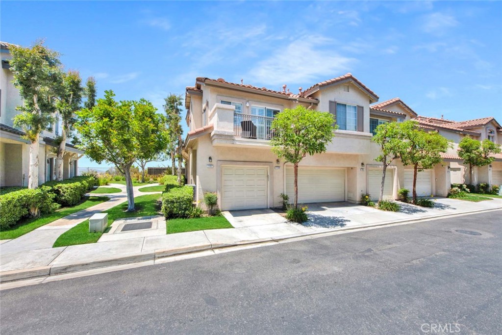 7759 E Viewrim Drive, Anaheim Hills, CA 92808