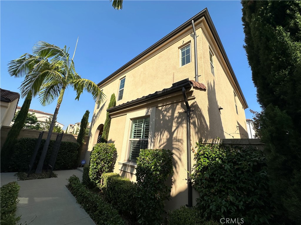 128 Barrington, Irvine, CA 92618