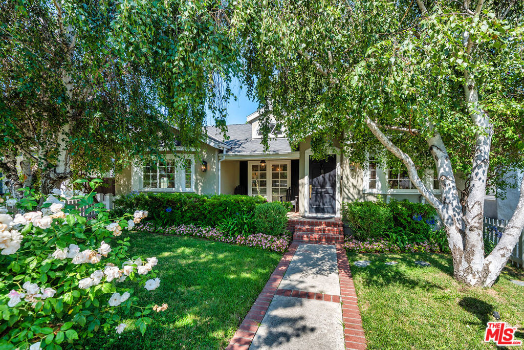 4249 Stern Avenue, Sherman Oaks, CA 91423