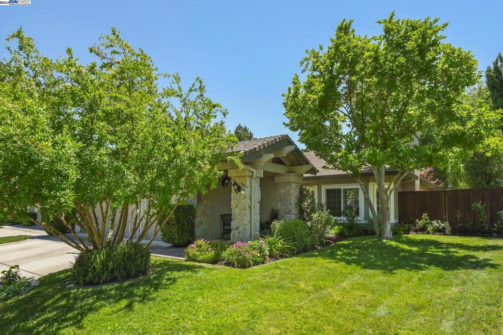 4045 Canyon Crest Rd, W, San Ramon, CA 94582