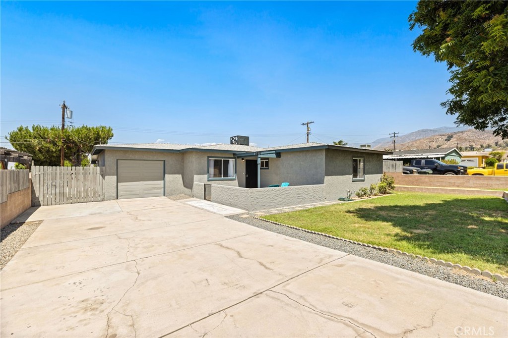 5530 Elm Avenue, San Bernardino, CA 92404