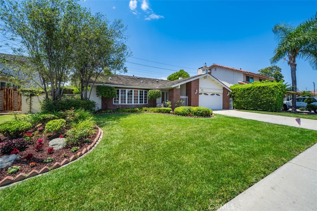 18279 Mount Kristina Street, Fountain Valley, CA 92708