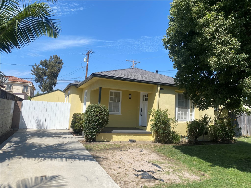 6165 Lincoln Avenue, South Gate, CA 90280