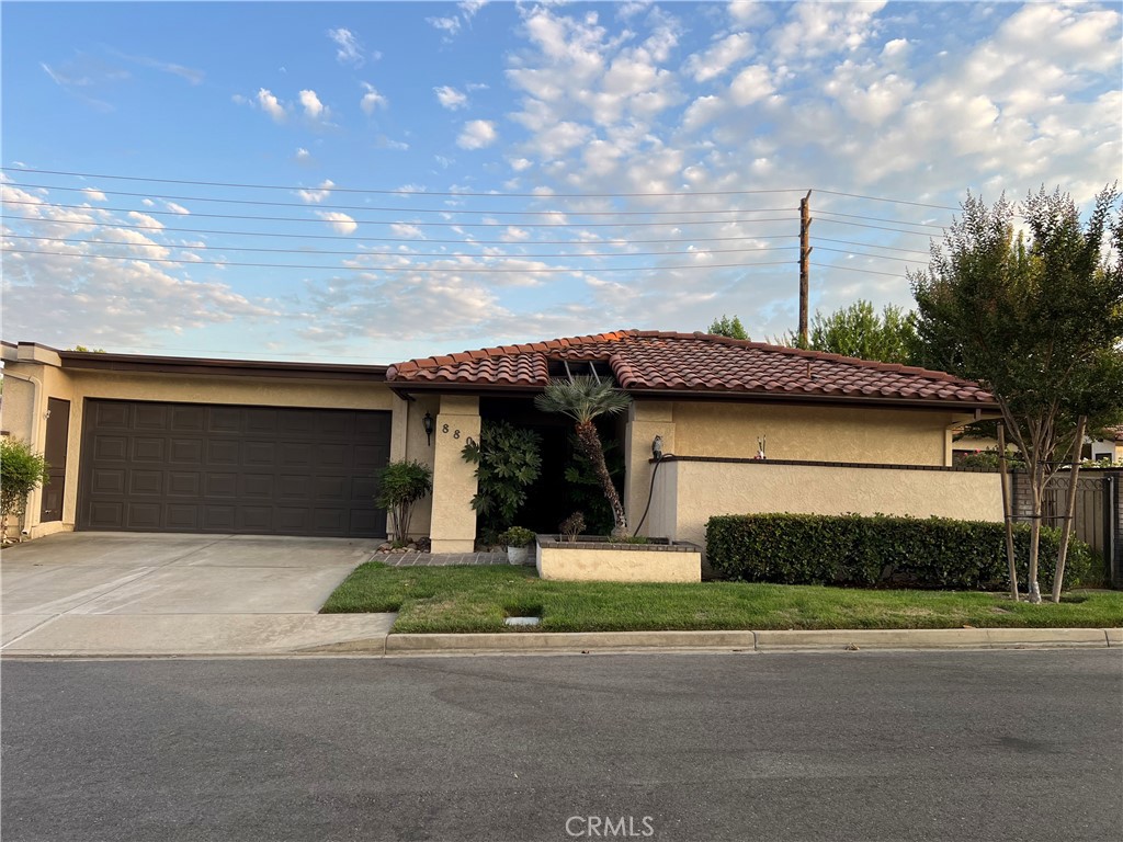 880 Via Maria, Upland, CA 91784