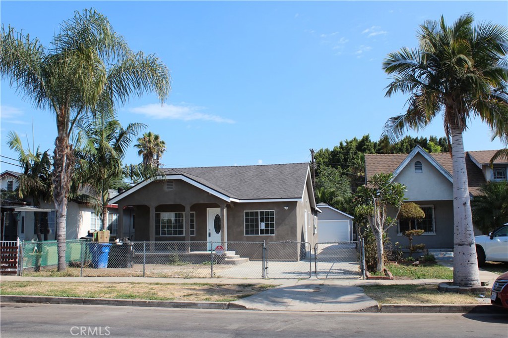 435 W 106Th Street, Los Angeles, CA 90003