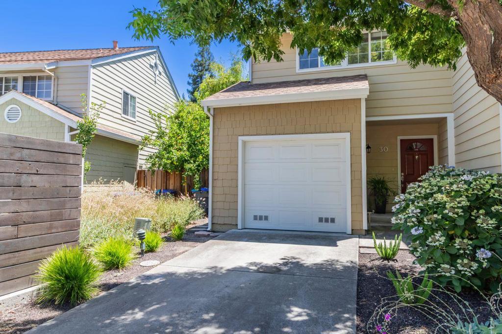 201 Ada Avenue, #30, Mountain View, CA 94043