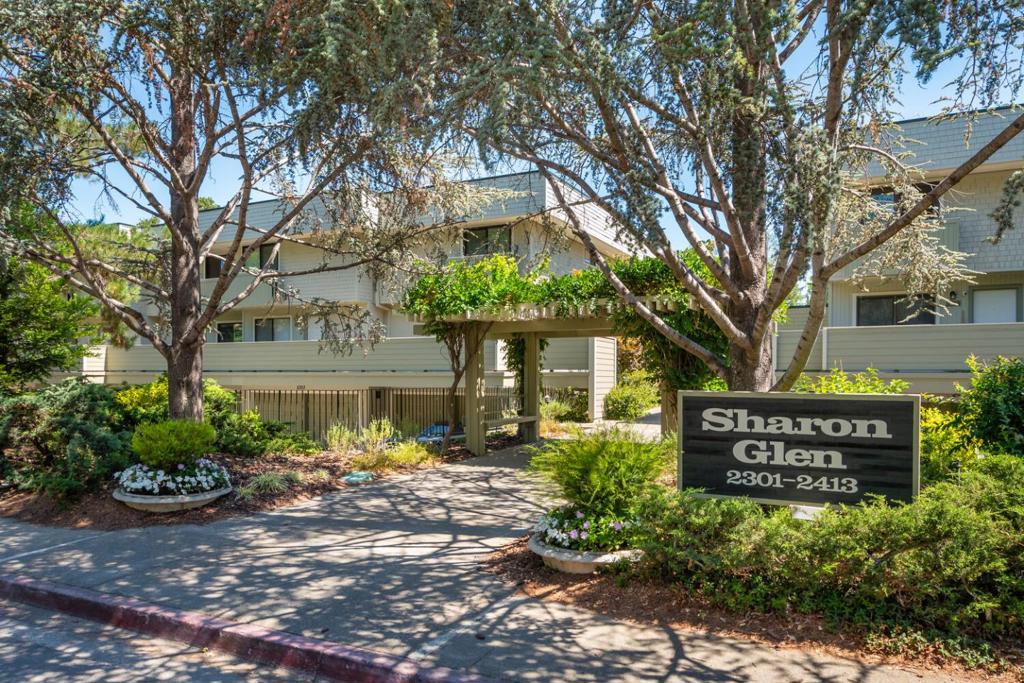 2349 Sharon Road, Menlo Park, CA 94025