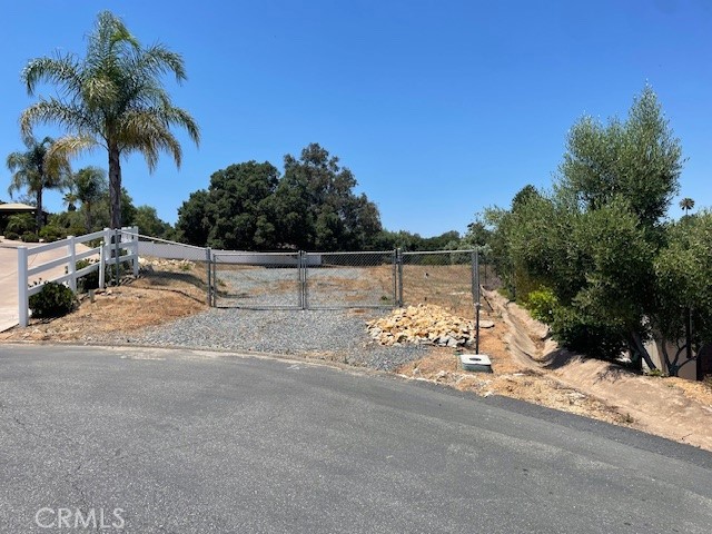 510 Oak Glade Drive, Fallbrook, CA 92028