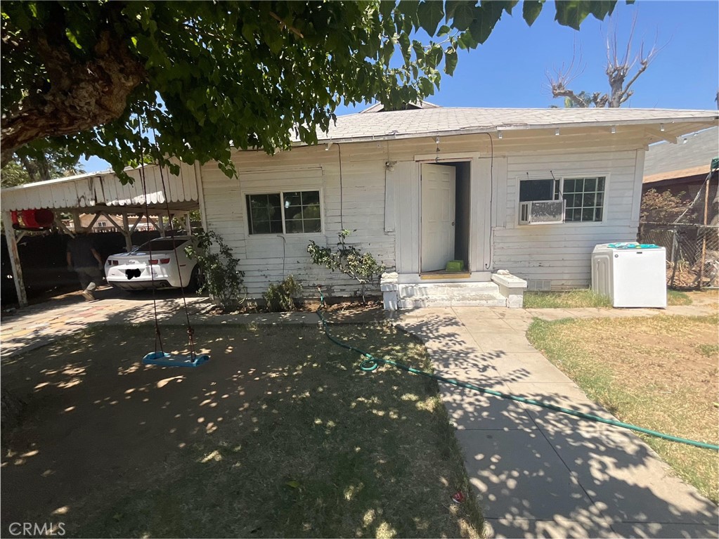 1218 Pacific Street, Bakersfield, CA 93305