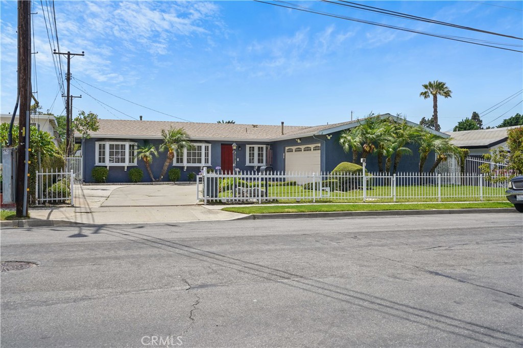 2707 Florida Street, Huntington Beach, CA 92648