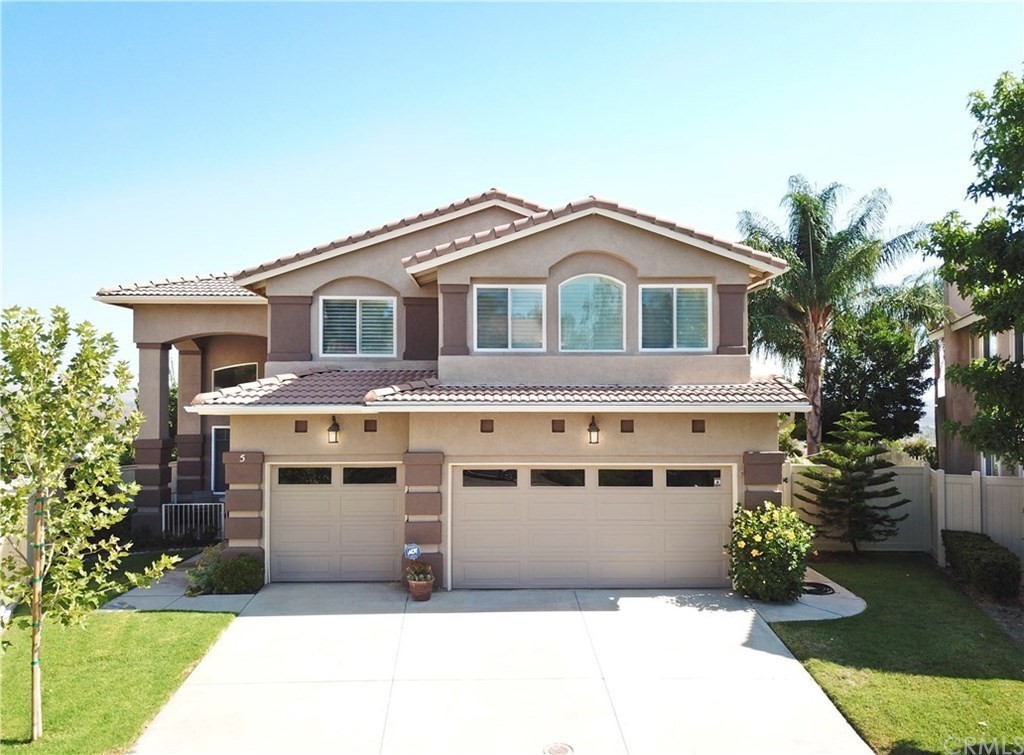 5 Corte Madera, Lake Elsinore, CA 92532