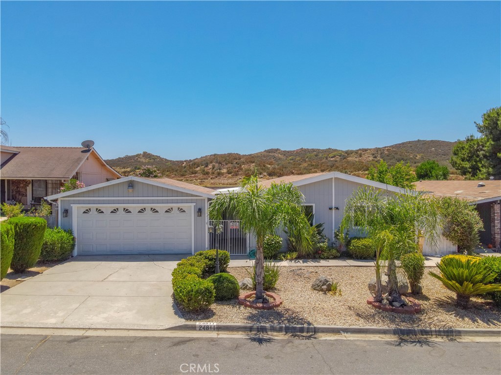 24811 Split Rail Road, Wildomar, CA 92595